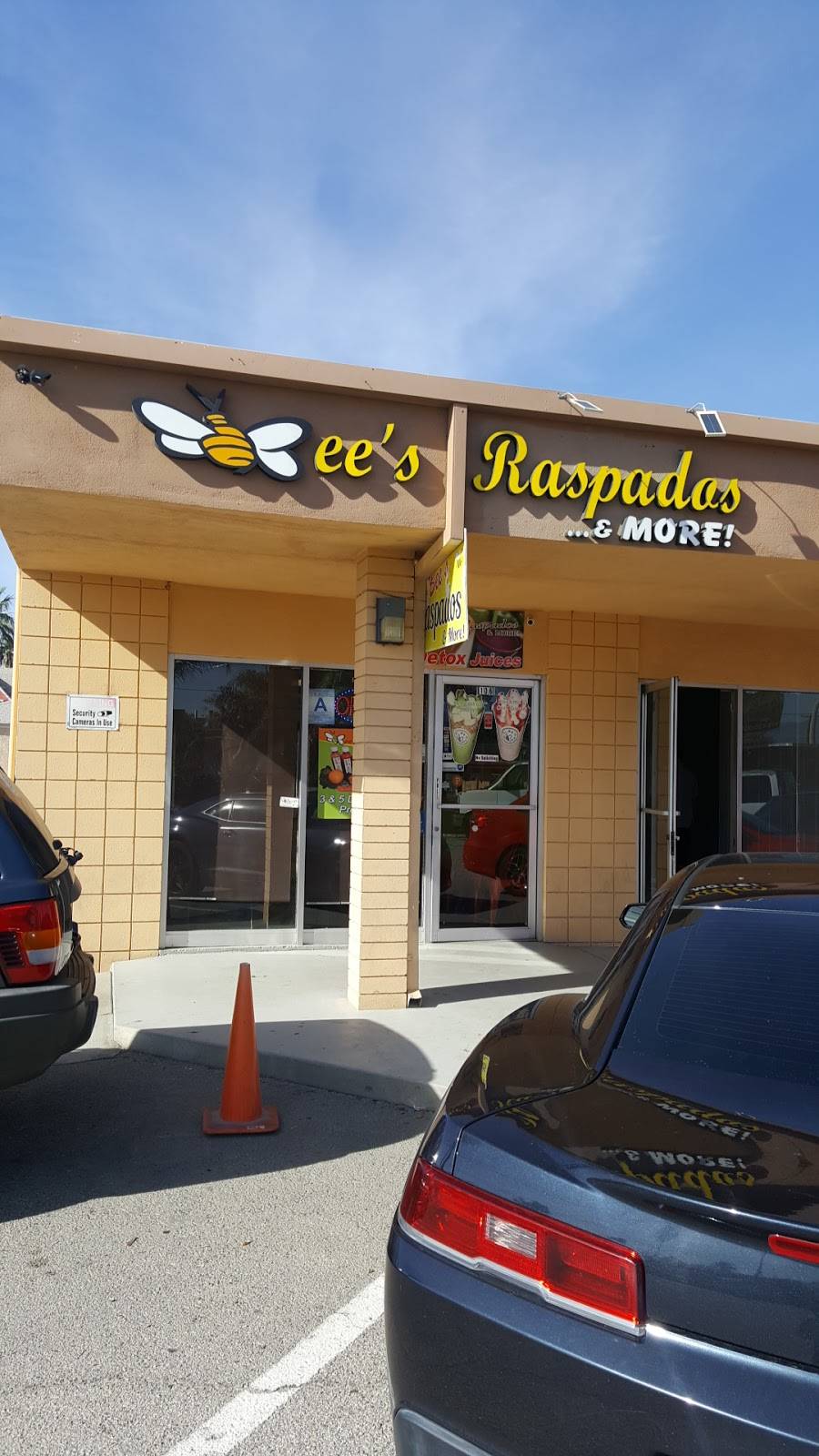 Bees Raspados & More | restaurant | 2261, 632 W Valley Blvd suite 106, Colton, CA 92324, USA | 9093758343 OR +1 909-375-8343