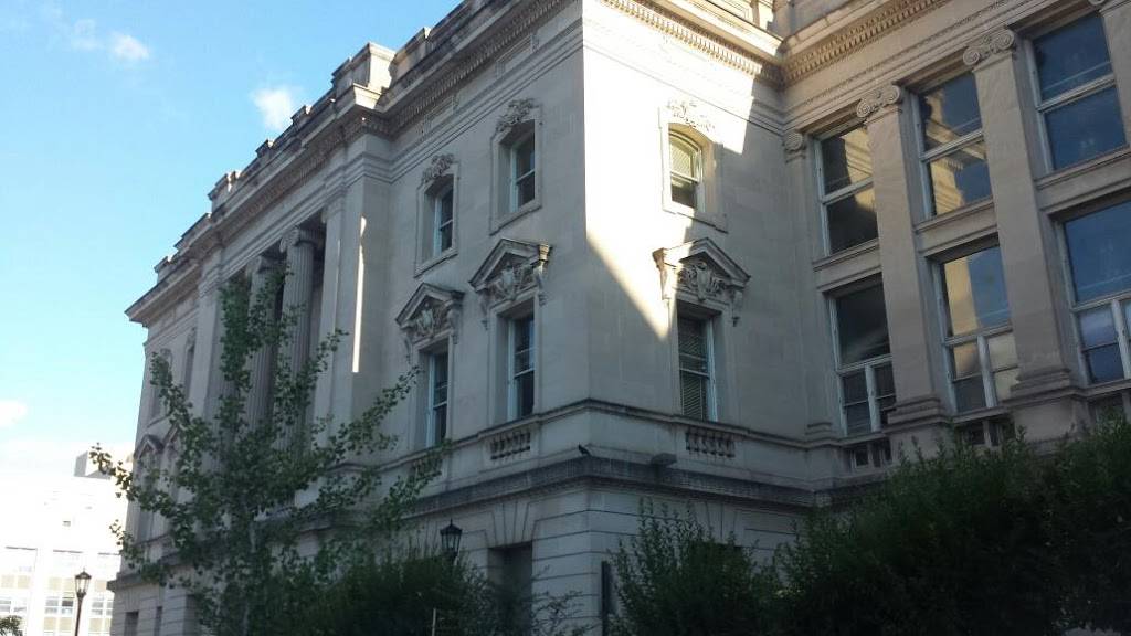 Lakeview Lounge | restaurant | 800 Langdon St room 1341, Madison, WI 53706, USA | 6082653000 OR +1 608-265-3000