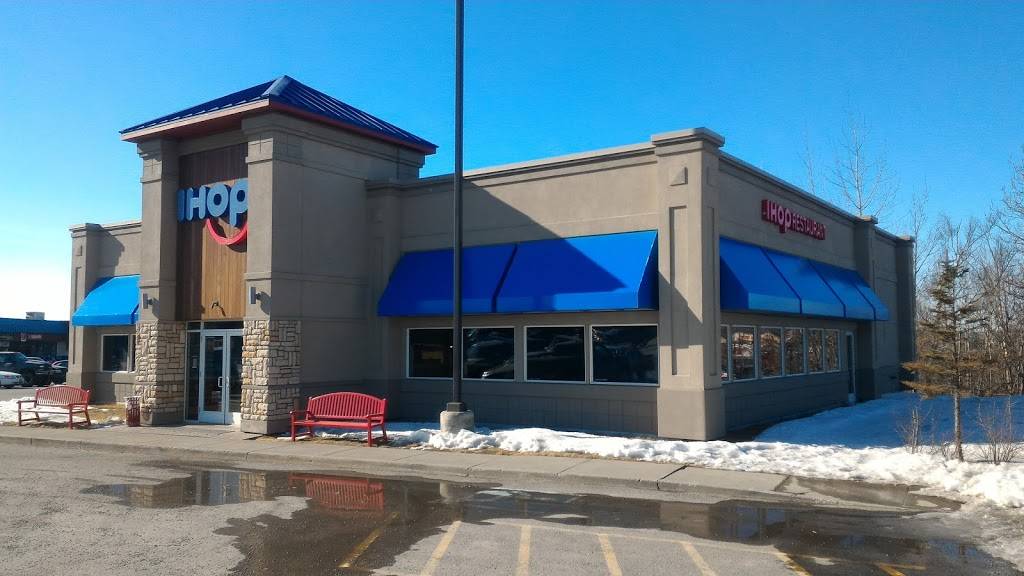 IHOP | restaurant | 1890 E Parks Hwy, Wasilla, AK 99654, USA | 9078644467 OR +1 907-864-4467