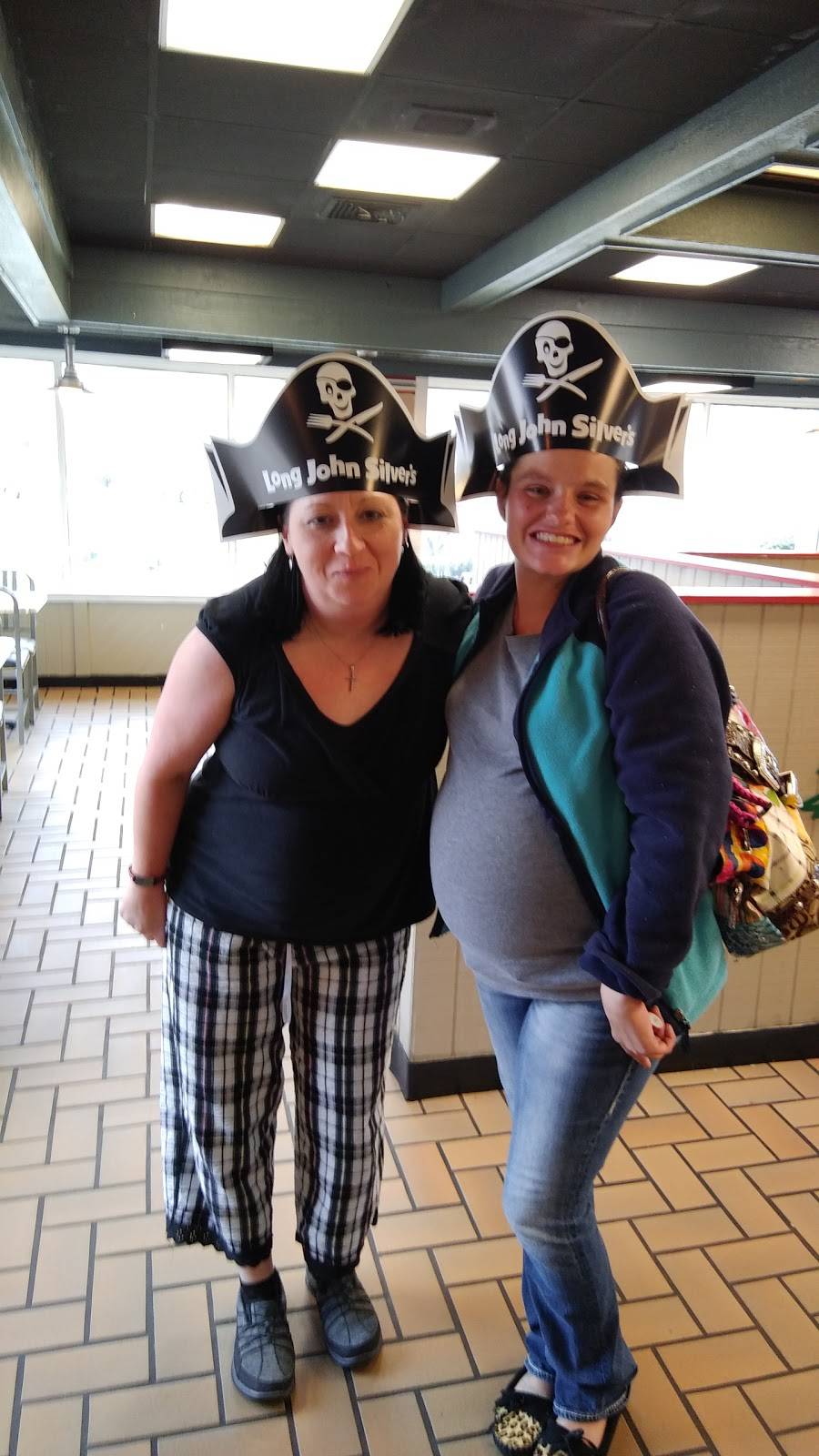 Long John Silvers | restaurant | 901 S 6th St, Waco, TX 76706, USA | 2547541641 OR +1 254-754-1641