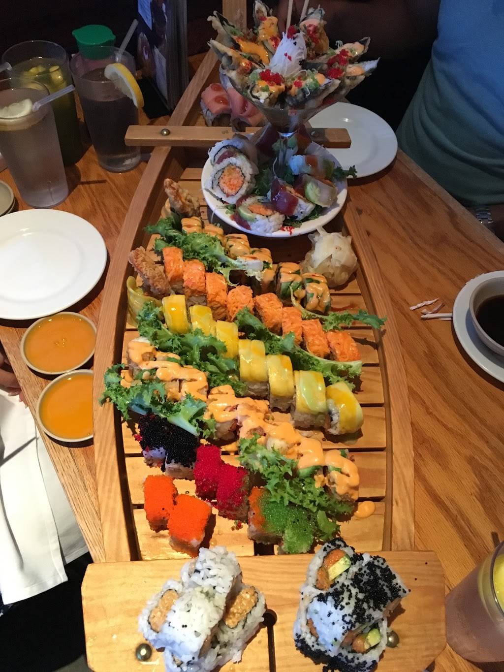 U-Yee Sushi & Hibachi | restaurant | 675 US-1 #12, Iselin, NJ 08830, USA | 7322837888 OR +1 732-283-7888