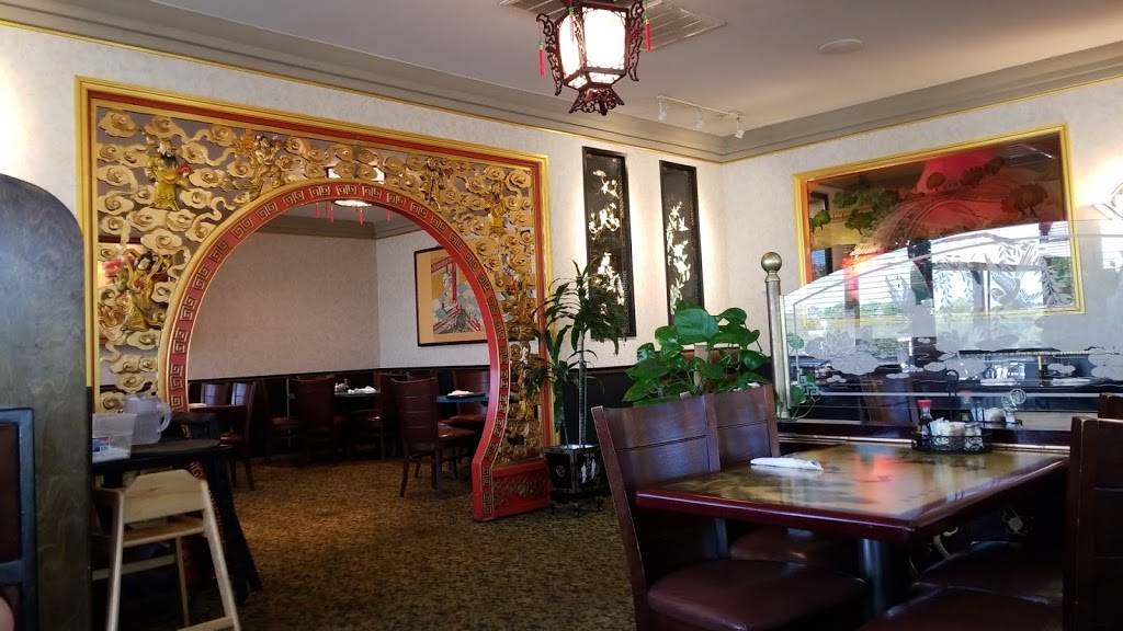 Great Fortune Chinese Restaurant | restaurant | 443 N Main St, Kilmarnock, VA 22482, USA | 8044356333 OR +1 804-435-6333