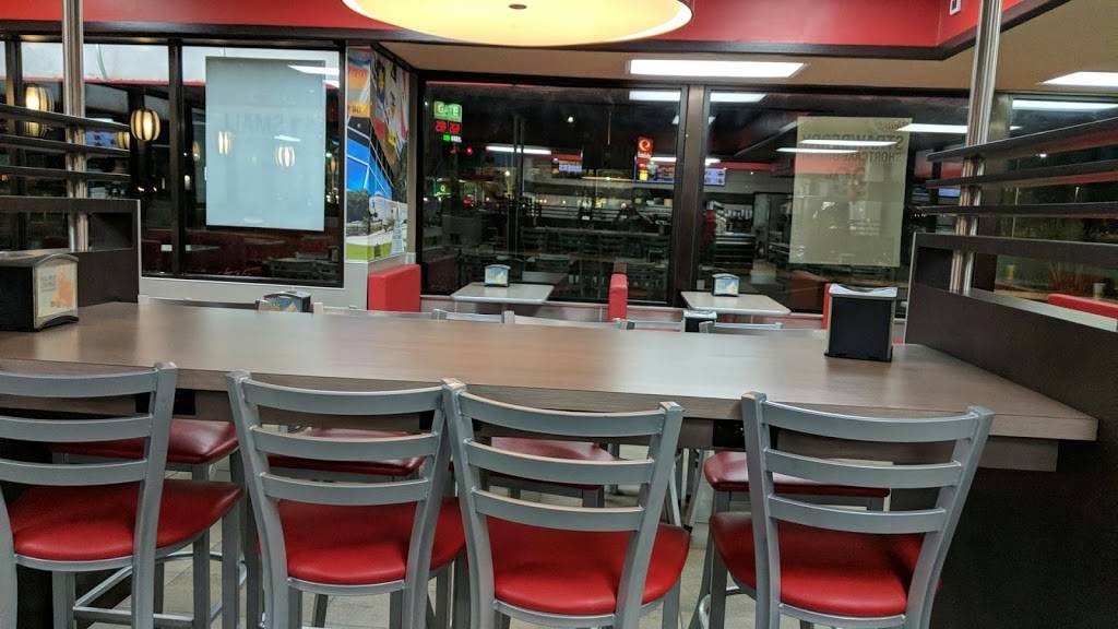 Hardees | restaurant | 100 Governor Treutlen Rd, Pooler, GA 31322, USA | 9127487297 OR +1 912-748-7297