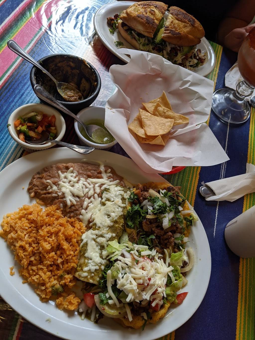 El Tapatio | restaurant | 914 Guadalupe St, Guadalupe, CA 93434, USA | 8053432850 OR +1 805-343-2850