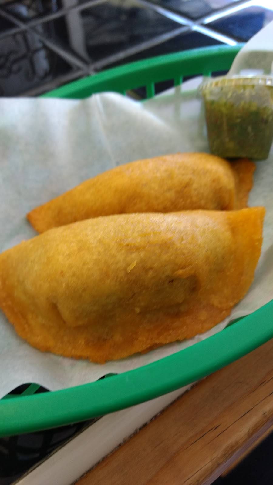 Antojitos Colombianos Panaderia | restaurant | 5111 Baymeadows Rd, Jacksonville, FL 32217, USA | 9044481880 OR +1 904-448-1880