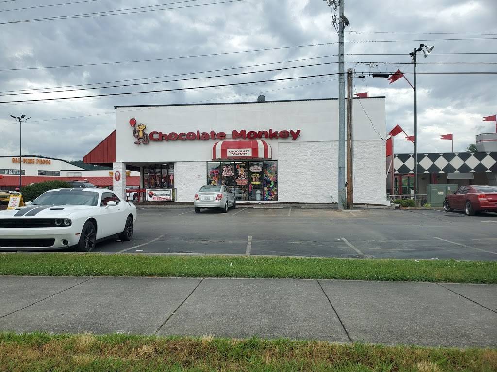 Papa Johns Pizza | restaurant | 3152 Parkway # 14, Ste 14, Pigeon Forge, TN 37863, USA | 8654287600 OR +1 865-428-7600