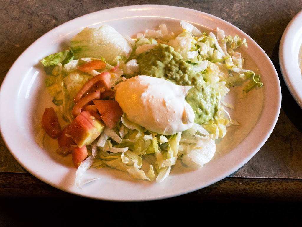 Los Arcoiris Mexican Restaurant | restaurant | 300 Jonas Ridge Hwy, Newland, NC 28657, USA | 8287334341 OR +1 828-733-4341