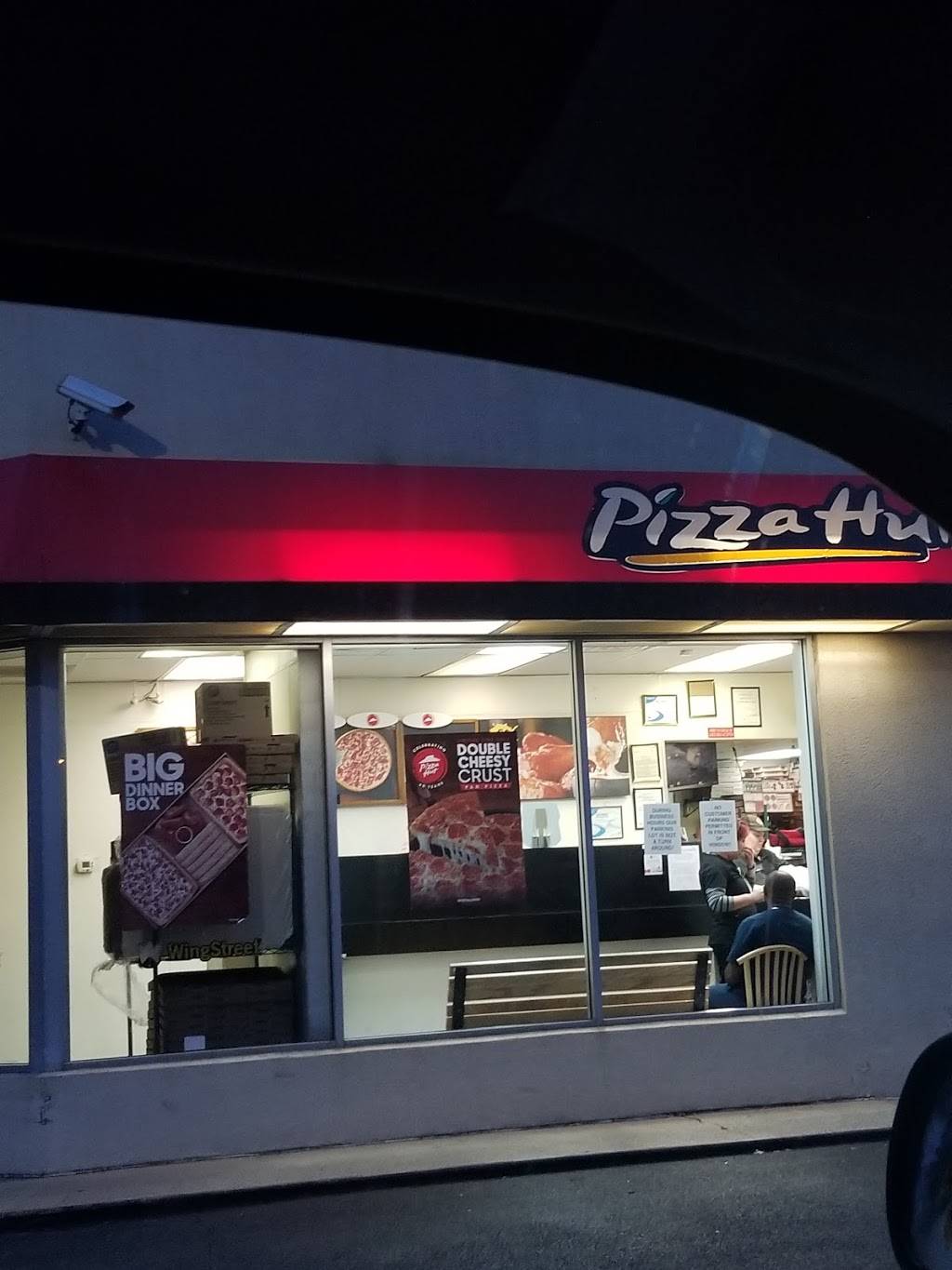 Pizza Hut | restaurant | 777 Manor St, Lancaster, PA 17603, USA | 7173993400 OR +1 717-399-3400