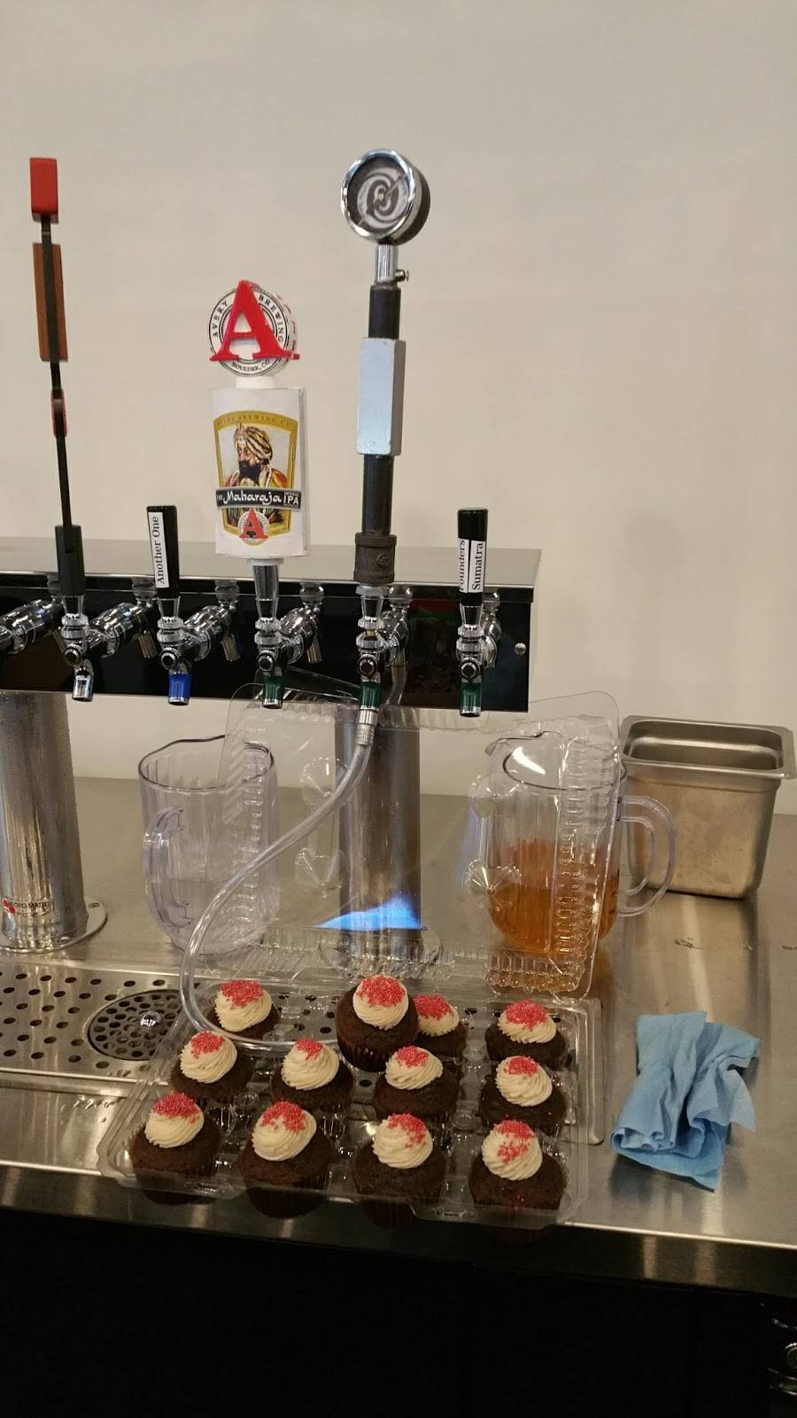 Mister Jamisons | restaurant | 421 W Main St suite 112, Waynesboro, VA 22980, USA | 5404718900 OR +1 540-471-8900