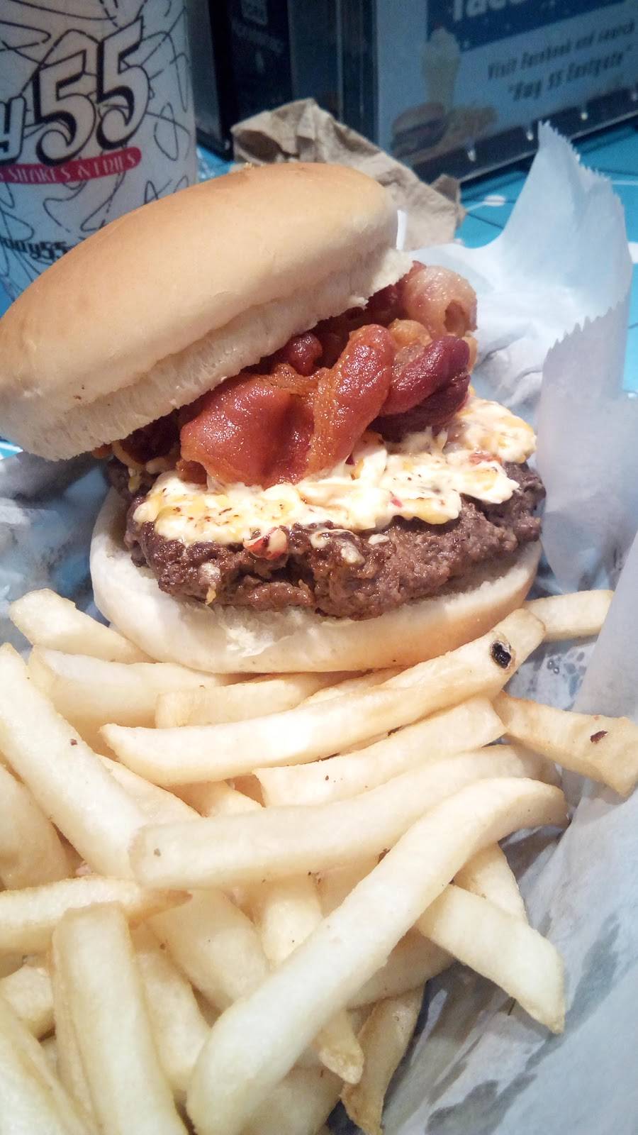 Hwy 55 Burgers Shakes & Fries | restaurant | 4450 Eastgate Blvd, Cincinnati, OH 45245, USA | 5139430109 OR +1 513-943-0109