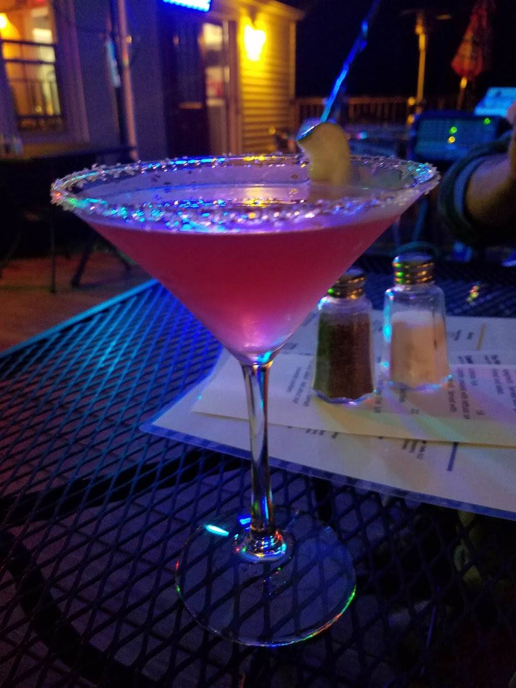 Slow Bell Cafe | restaurant | 2 Walker Rd, Chebeague Island, ME 04017, USA | 2077470418 OR +1 207-747-0418