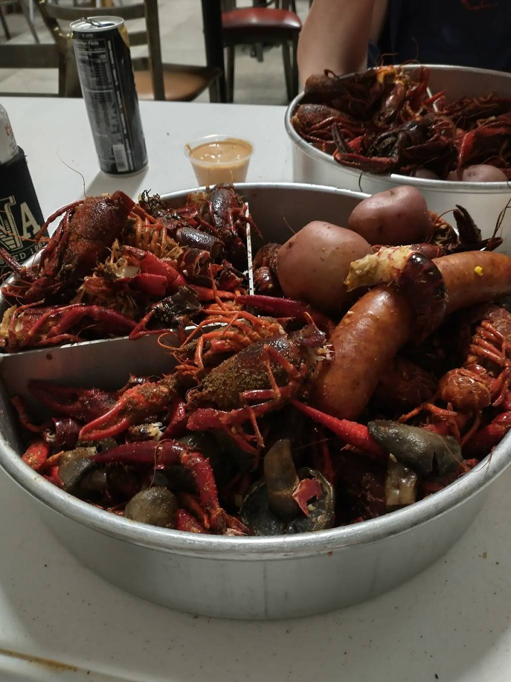 Granddaddy’s Crawfish | restaurant | 2725 W Willow St, Scott, LA 70583, USA | 3372653770 OR +1 337-265-3770
