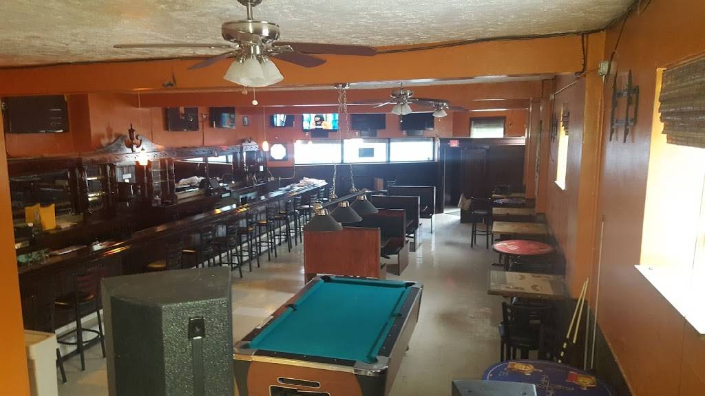 Caribbean Vybz Bar & Grille | restaurant | 7114 St Clair Ave, Cleveland, OH 44103, USA | 2168628878 OR +1 216-862-8878