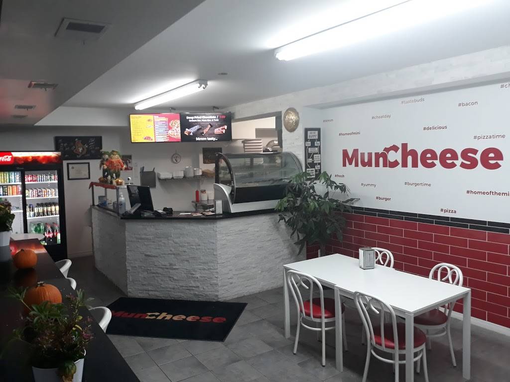 MunCheese Pizza & Subs | restaurant | 1489 Merivale Rd Unit B, Nepean, ON K2E 5P3, Canada | 6137232323 OR +1 613-723-2323