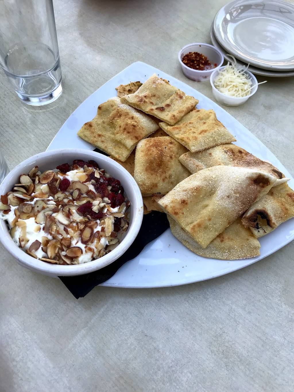 Crushed Red- Clayton | meal delivery | 8007 Maryland Ave, Clayton, MO 63105, USA | 3147258007 OR +1 314-725-8007