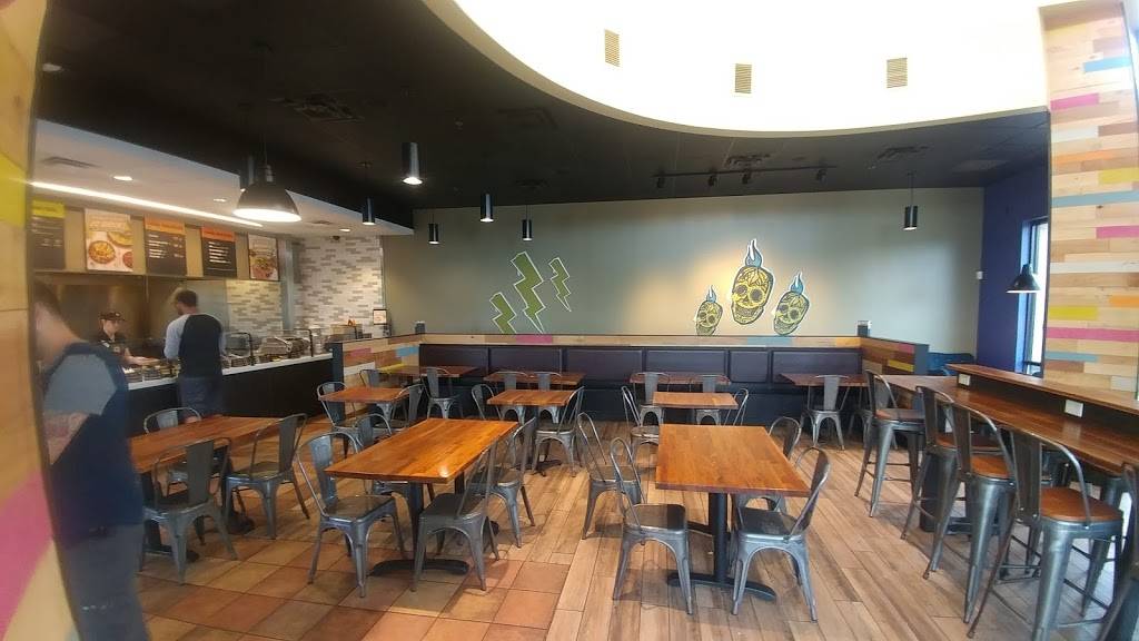 QDOBA Mexican Eats | restaurant | 1100 Collinsville Crossing Blvd, Collinsville, IL 62234, USA | 6183443757 OR +1 618-344-3757