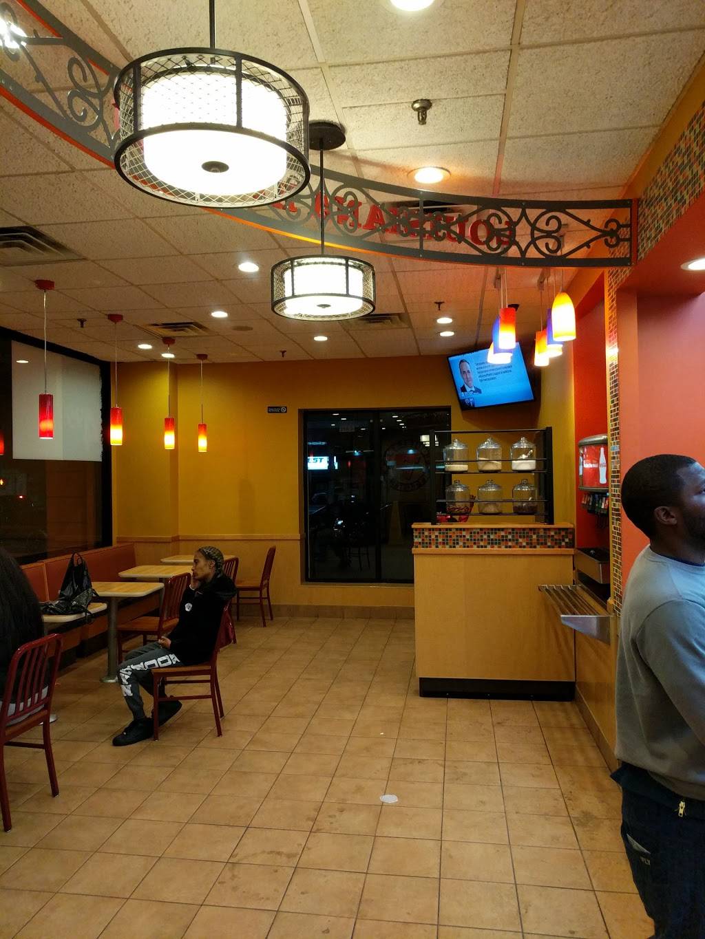Popeyes Louisiana Kitchen | restaurant | 205-20 Jamaica Ave, Hollis, NY 11423, USA | 7187368310 OR +1 718-736-8310