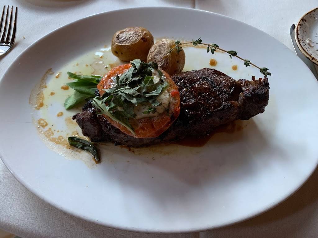 The Ahwahnee Dining Room | restaurant | 1 Ahwahnee Drive, Yosemite Valley, CA 95389, USA | 2093721489 OR +1 209-372-1489