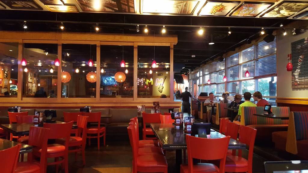 Red Robin Gourmet Burgers and Brews | restaurant | 7000 E Mayo Blvd, Phoenix, AZ 85054, USA | 4805134220 OR +1 480-513-4220