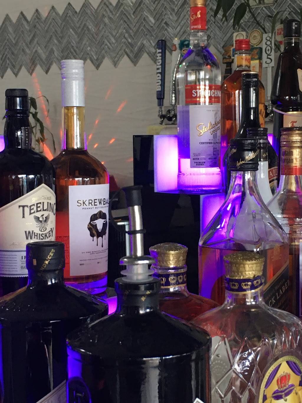 Aquarius Bar&Grille | restaurant | 1548 Quivira Way, San Diego, CA 92109, USA | 6192305790 OR +1 619-230-5790