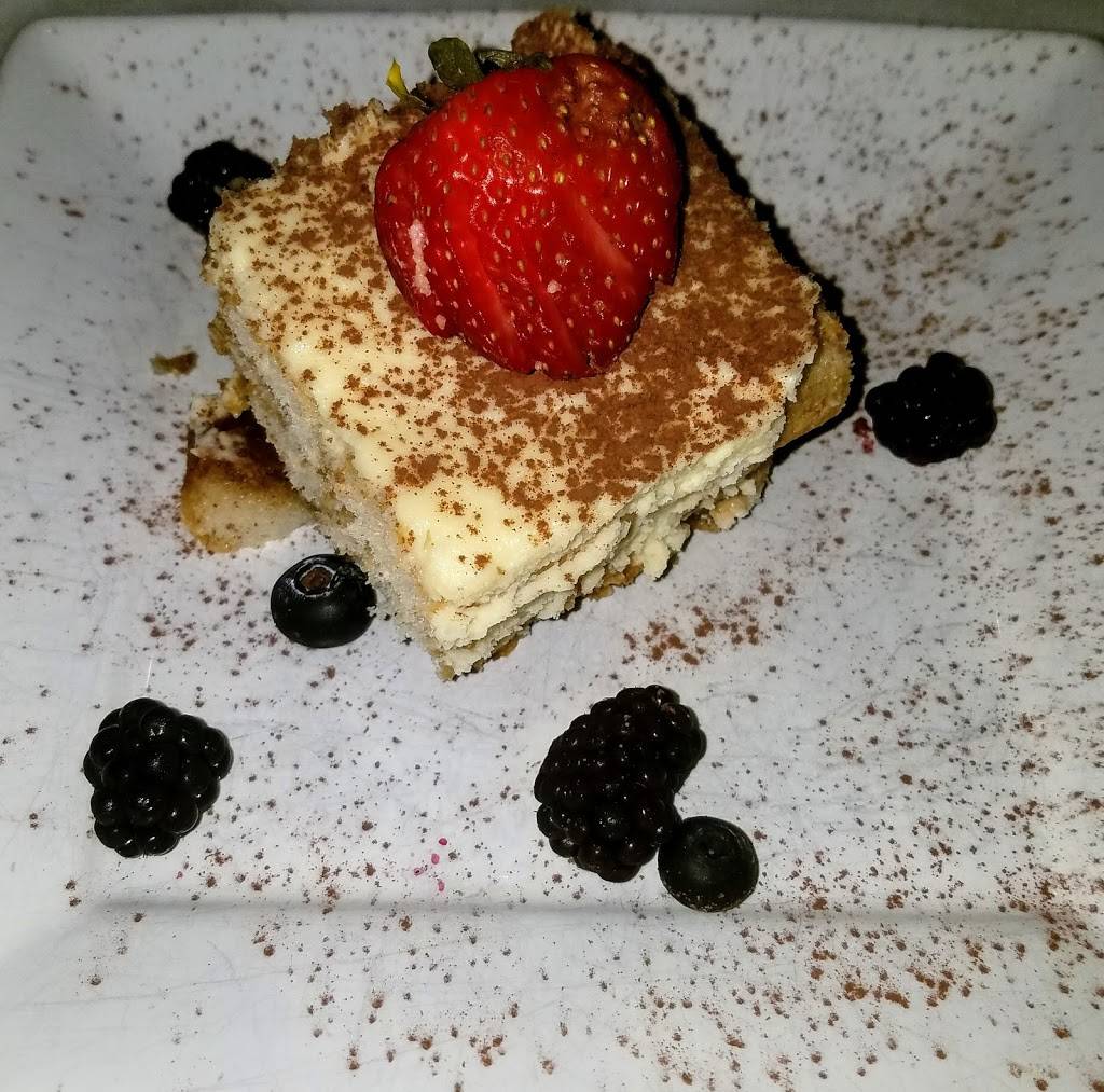 Michaelangelos | restaurant | 2198 Murray Hill Rd, Cleveland, OH 44106, USA | 2167210300 OR +1 216-721-0300