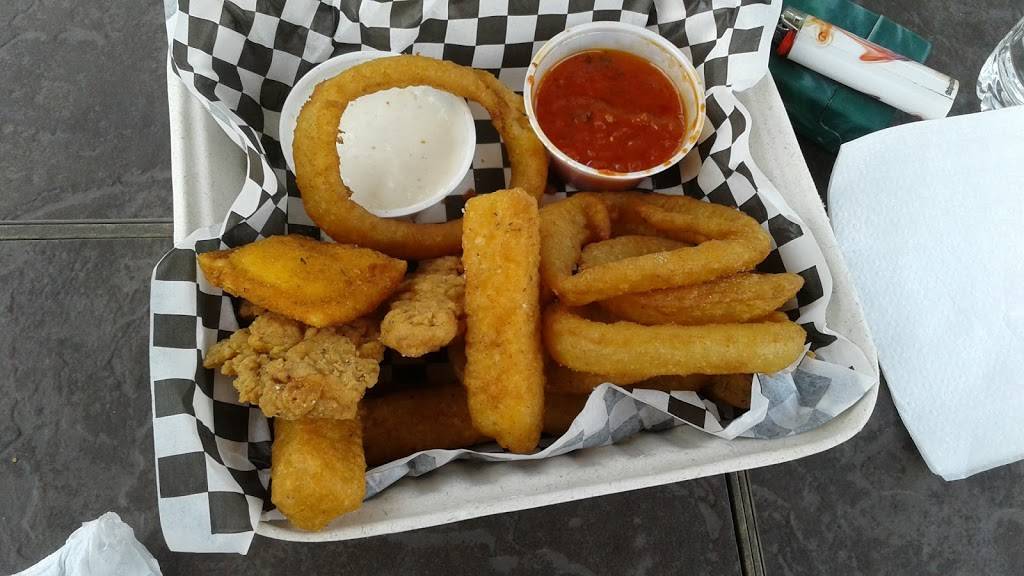 Marcos Pizzeria and Grill | restaurant | 3129, 490 Conchester Hwy, Aston, PA 19014, USA | 4848160299 OR +1 484-816-0299