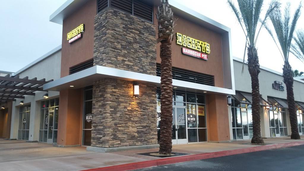 Dickeys Barbecue Pit | restaurant | 12620 Day St, Moreno Valley, CA 92553, USA | 9516531340 OR +1 951-653-1340