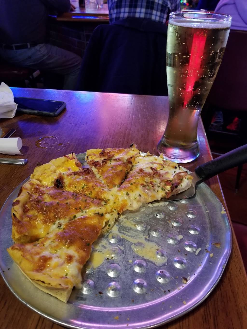 Frickers | restaurant | 1005 N Clinton St, Defiance, OH 43512, USA | 4197829464 OR +1 419-782-9464