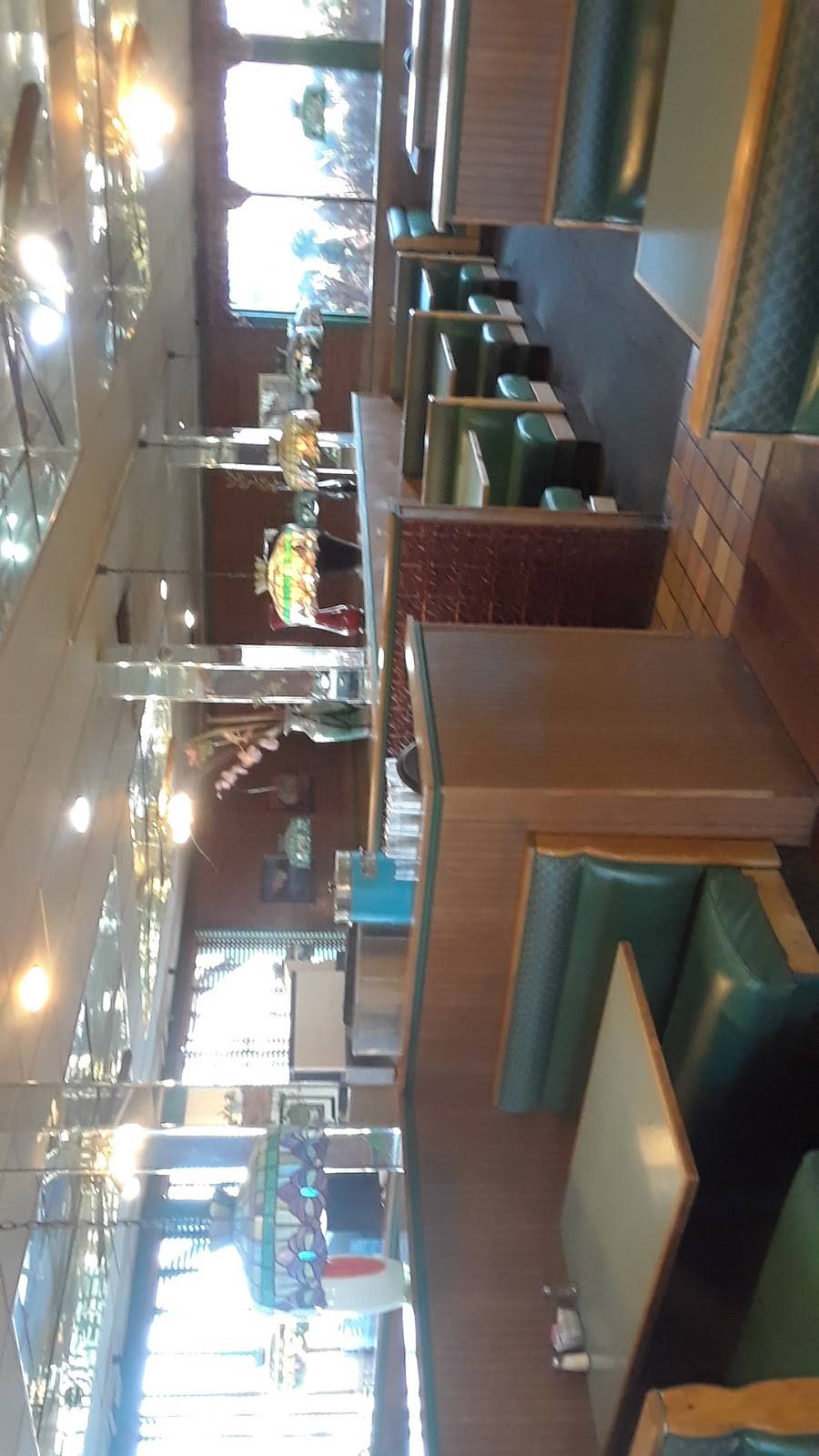 Somers Place | restaurant | 4197 W 150th St, Cleveland, OH 44135, USA | 2166714200 OR +1 216-671-4200