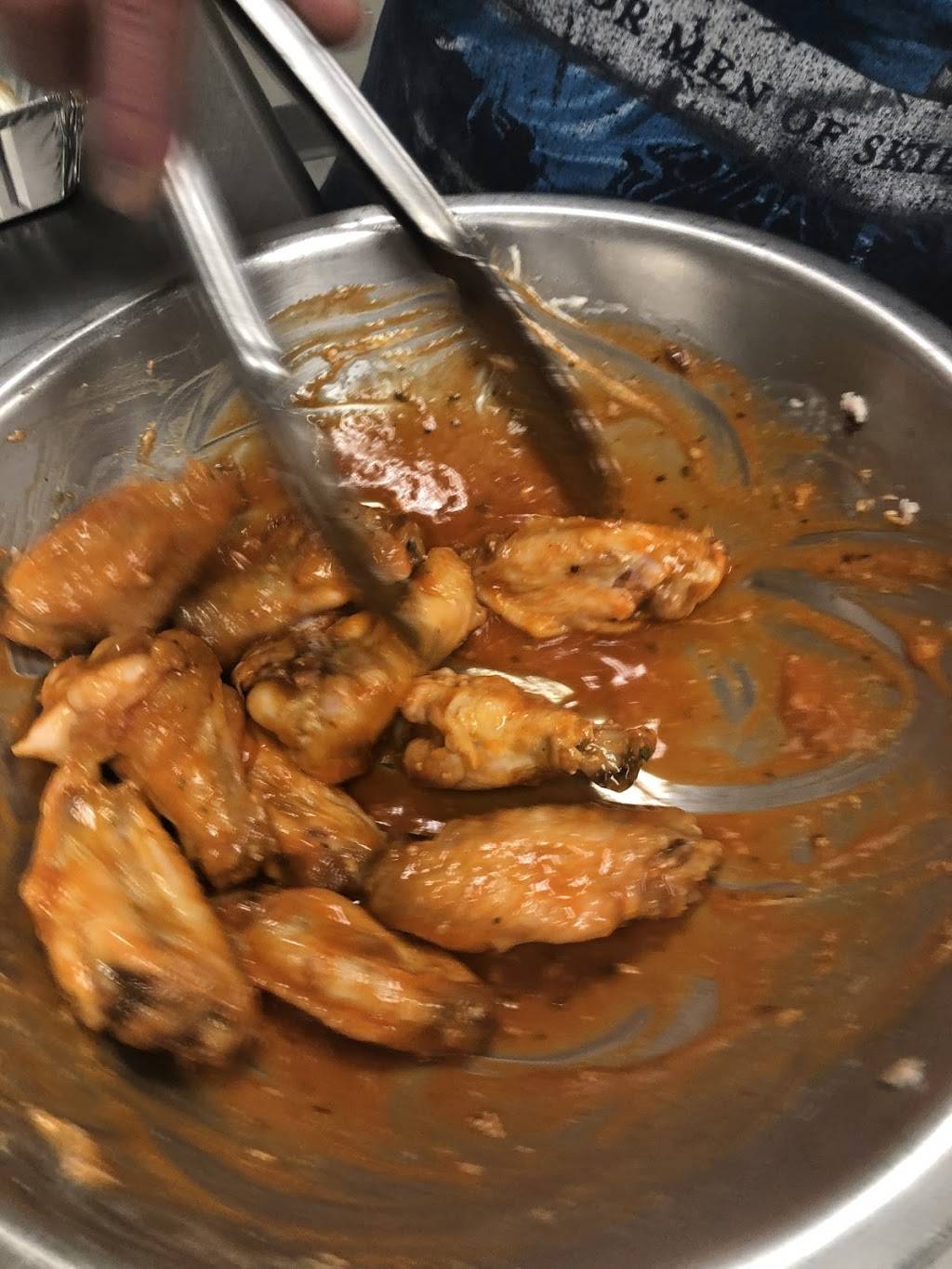 Tommasos | restaurant | 2769 44th St SW, Wyoming, MI 49519, USA | 6167244307 OR +1 616-724-4307