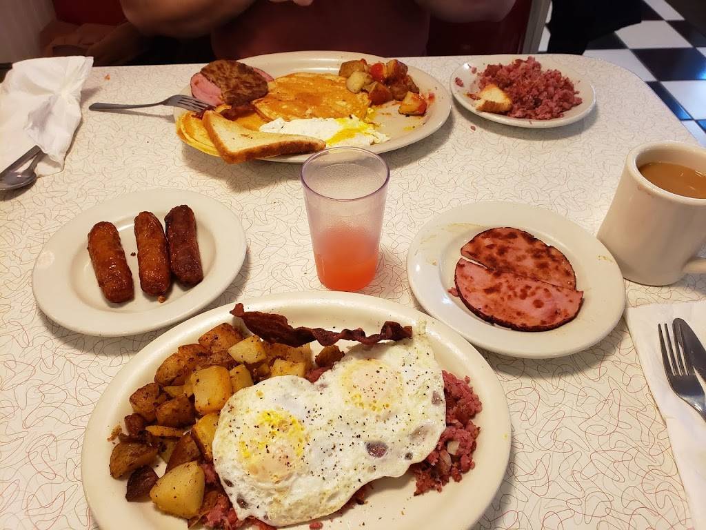 Fast Eddies Diner | restaurant | 320 Lafayette Rd, Hampton, NH 03842, USA | 6039262314 OR +1 603-926-2314