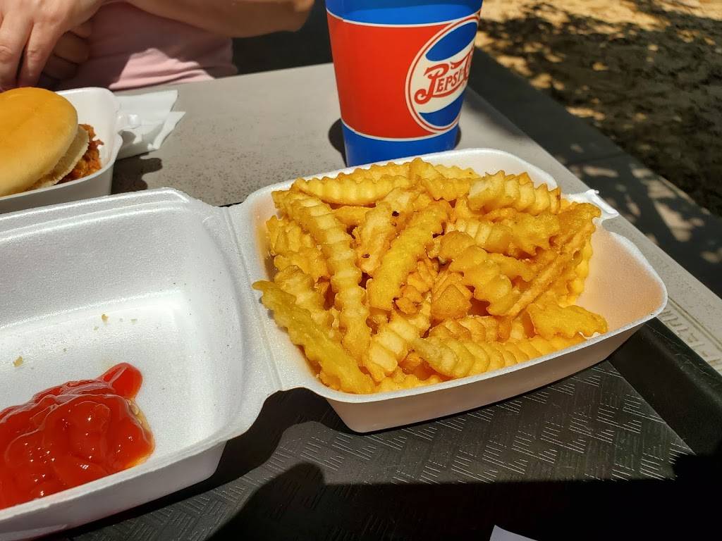 Silver Lake Chicken Shack | restaurant | 8343 W Hazel Rd, Mears, MI 49436, USA | 2318732511 OR +1 231-873-2511