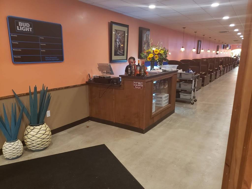 Los Lagos Mexican Grill And Bar | restaurant | 2308 17th St, Spirit Lake, IA 51360, USA | 7123634536 OR +1 712-363-4536