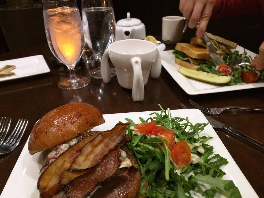 Grill & Vine | restaurant | 1 Old Bayshore Hwy, Millbrae, CA 94030, USA | 6508728141 OR +1 650-872-8141