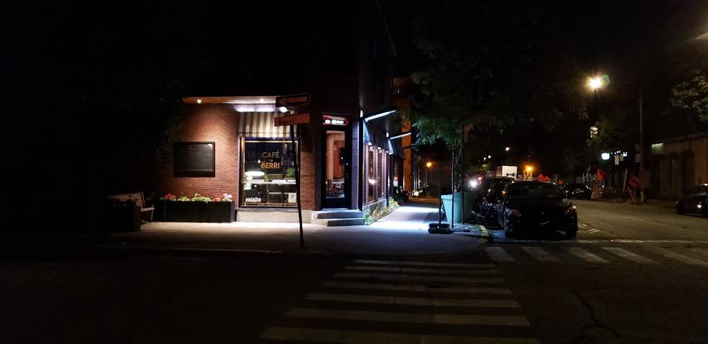 Lahmadjoune Chez Apo | restaurant | 420 Rue Faillon E, Montréal, QC H2R 1L4, Canada | 5142701076 OR +1 514-270-1076