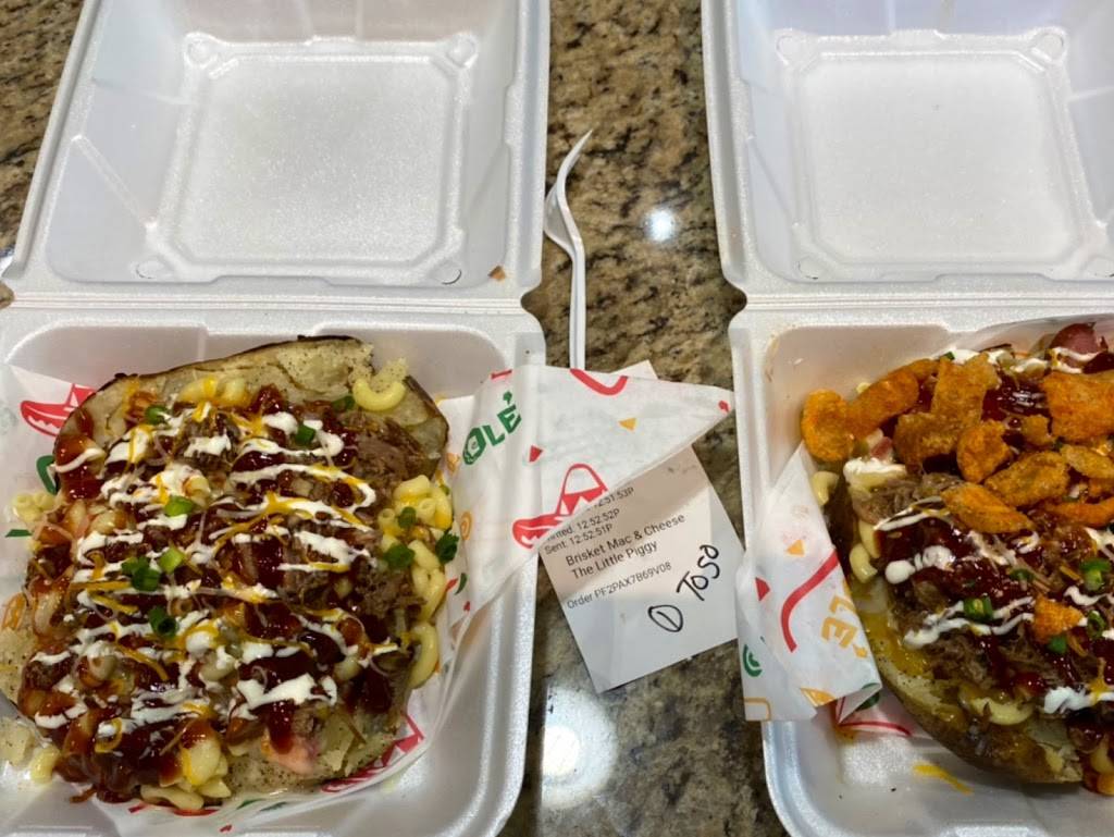 The Hot Potato | restaurant | 206 N Oak St, Roanoke, TX 76262, USA | 2149096511 OR +1 214-909-6511