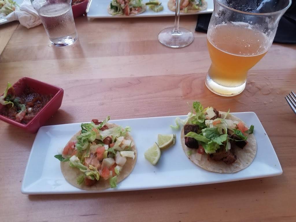 Crafty Minds Brews + Bites | restaurant | 1031 Hermosa Ave, Hermosa Beach, CA 90254, USA | 3103723978 OR +1 310-372-3978