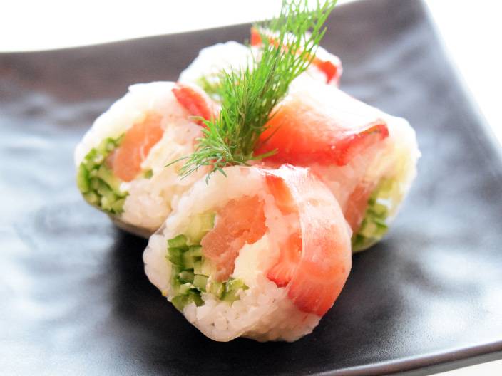 Sushi Hoshi | restaurant | 500 Boulevard des Laurentides, Saint-Jérôme, QC J7Z 4M2, Canada | 4504386388 OR +1 450-438-6388