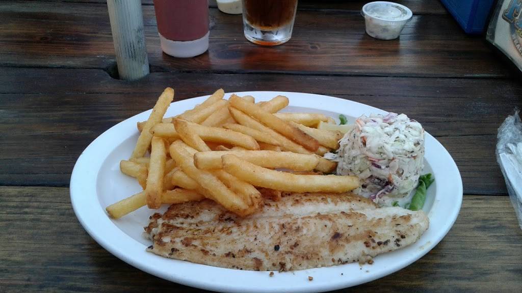 Finns Beachside Pub | restaurant | 101 N Ocean Shore Blvd, Flagler Beach, FL 32136, USA | 3864397755 OR +1 386-439-7755