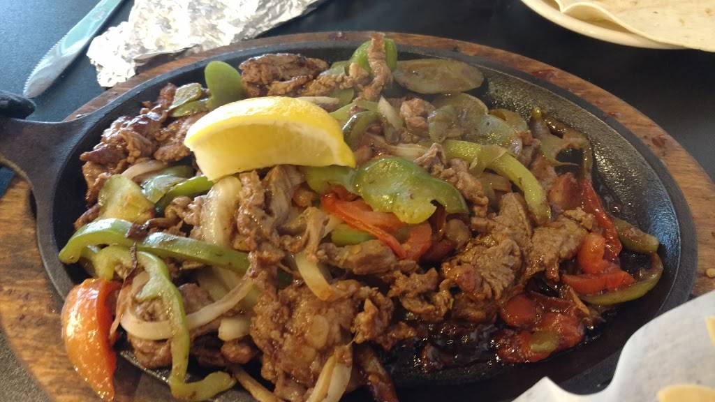 Primos Mexican Restaurant | restaurant | 6264 Lewis St, Parkville, MO 64152, USA | 8165692537 OR +1 816-569-2537