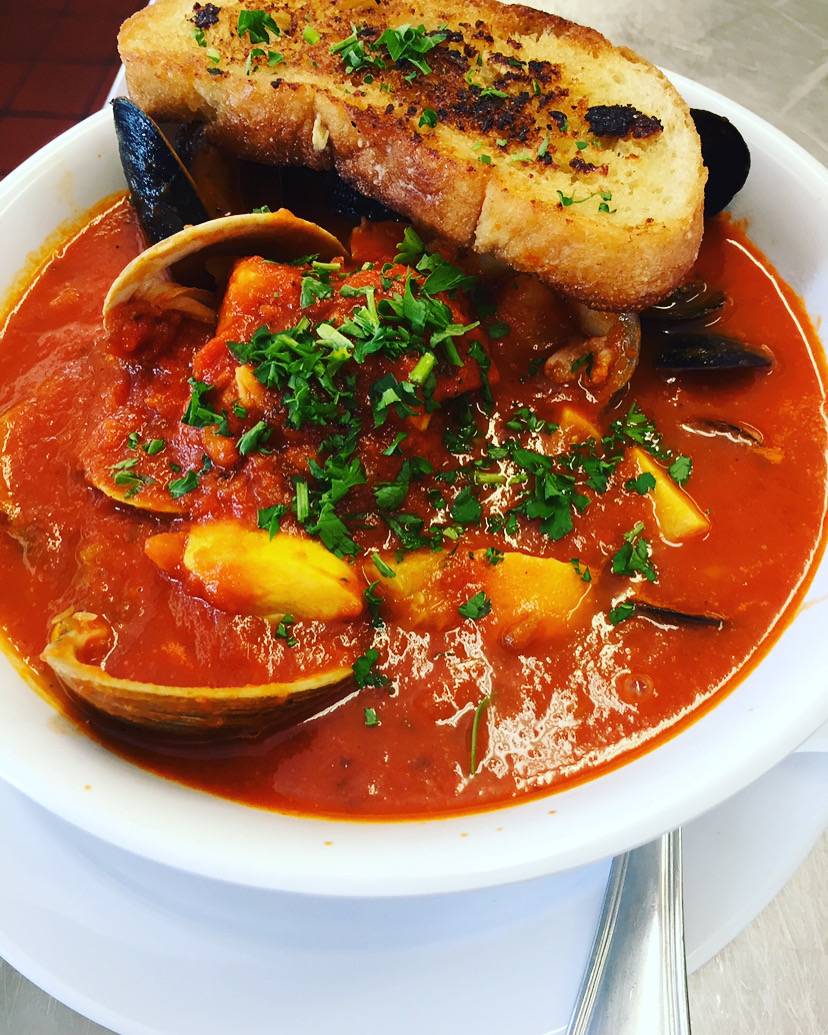 Luli Cafe | restaurant | 3801 Warner Ave, Huntington Beach, CA 92649, USA | 7142643833 OR +1 714-264-3833