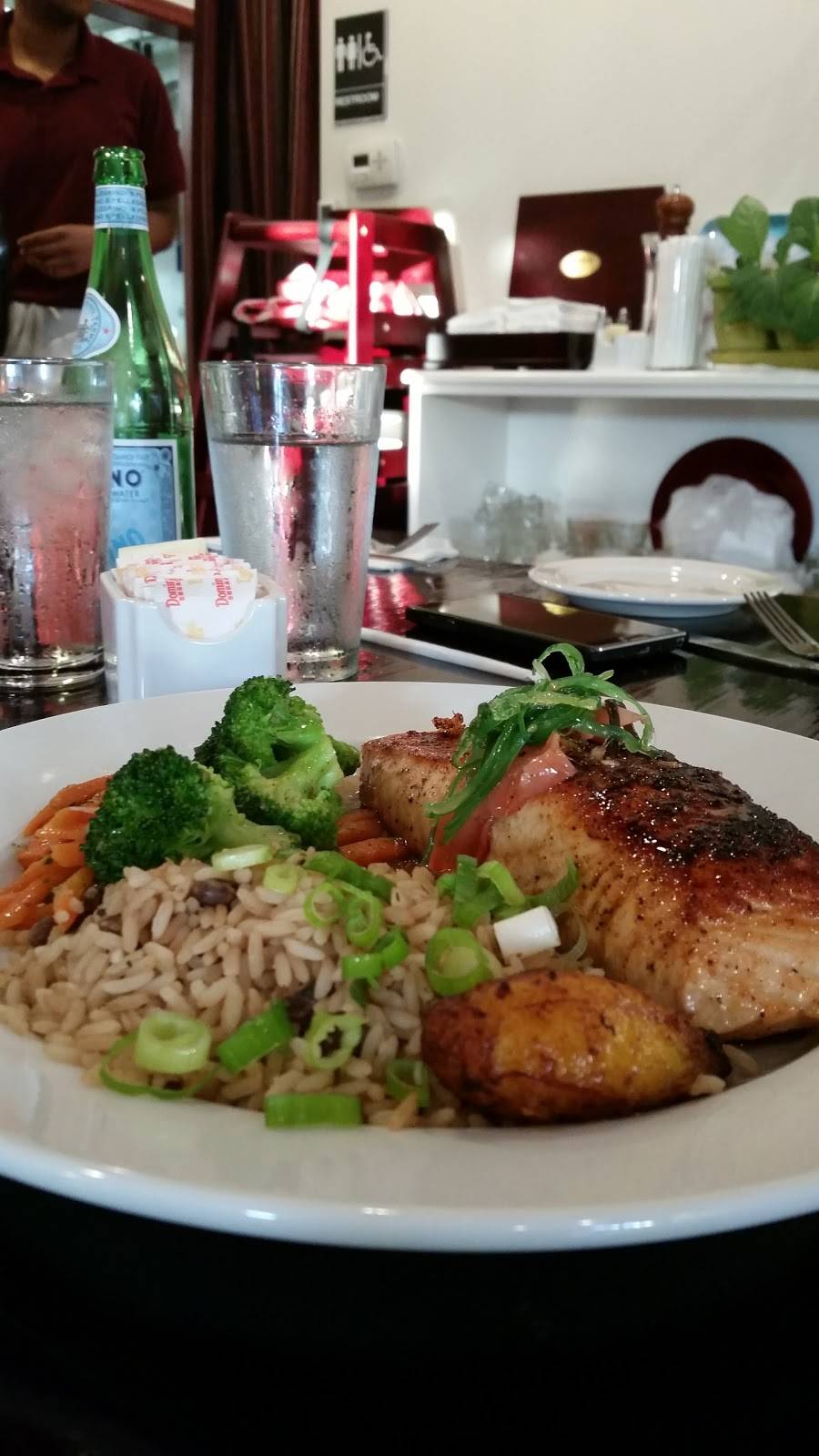 701 mosaic | restaurant | 701 E 4th St, Ocean City, NJ 08226, USA | 6093982700 OR +1 609-398-2700