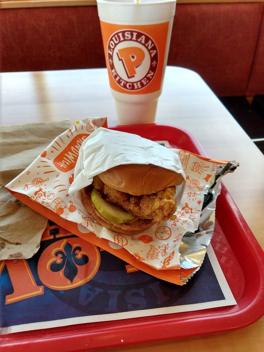 Popeyes Louisiana Kitchen | restaurant | 2150 S Quebec St, Denver, CO 80231, USA | 3037453923 OR +1 303-745-3923