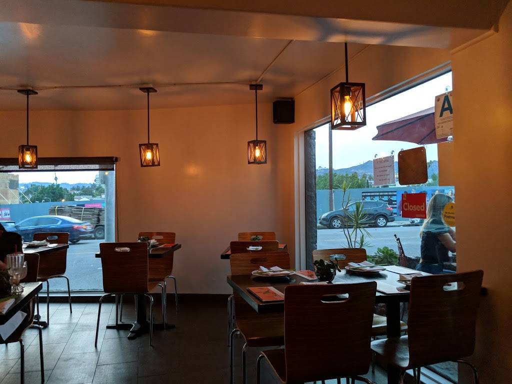 Bulan Thai Vegetarian Kitchen | restaurant | 4114 Santa Monica Blvd, Los Angeles, CA 90029, USA | 3239131488 OR +1 323-913-1488