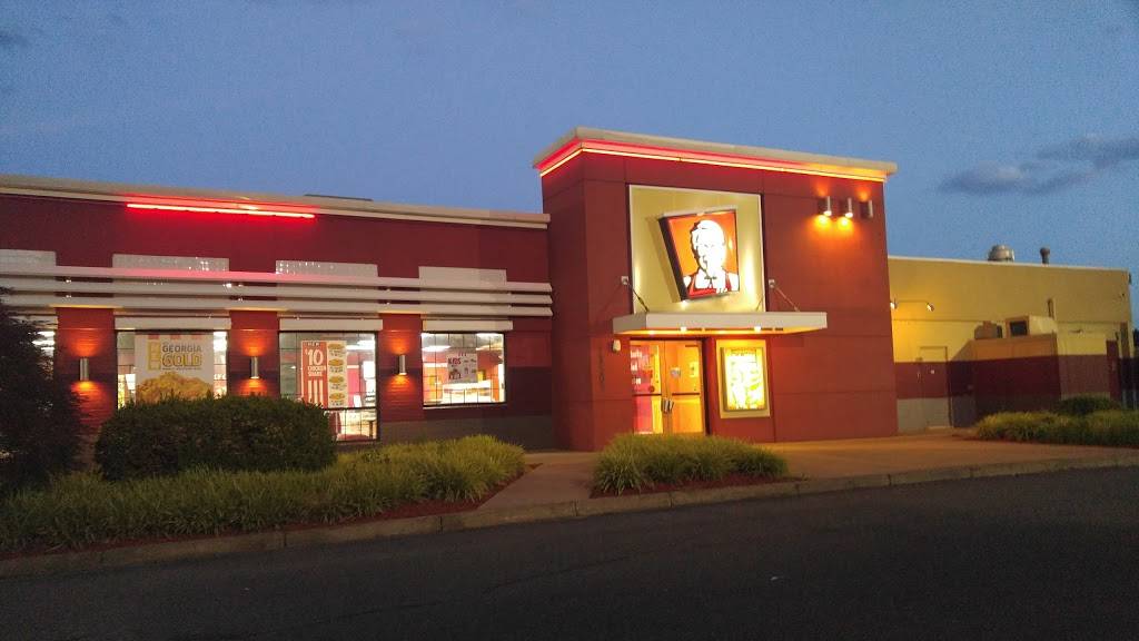 KFC | restaurant | 13565 Minnieville Rd, Woodbridge, VA 22192, USA | 7036801462 OR +1 703-680-1462