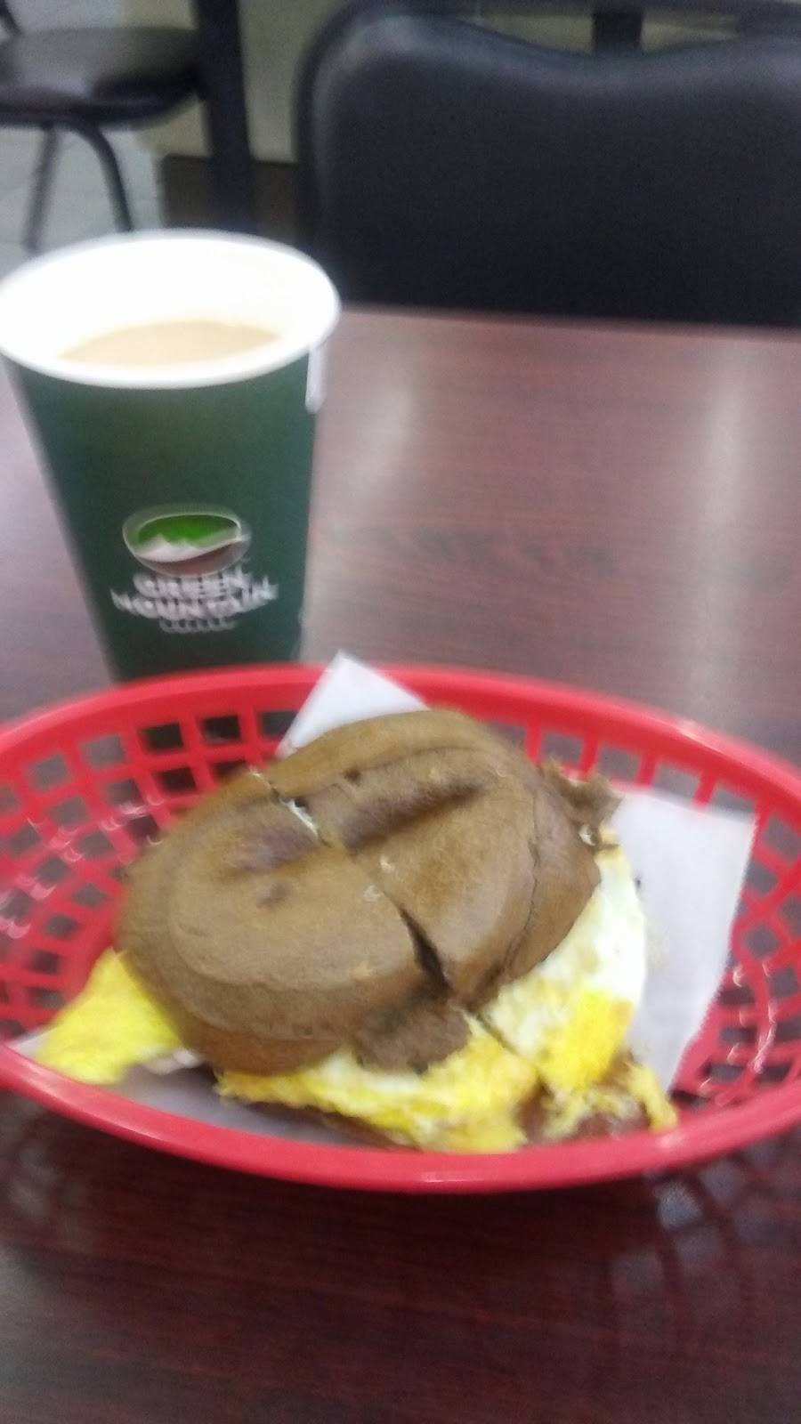 Bagel World | restaurant | 1907 Highway 524, Cocoa, FL 32926, USA | 3216315503 OR +1 321-631-5503