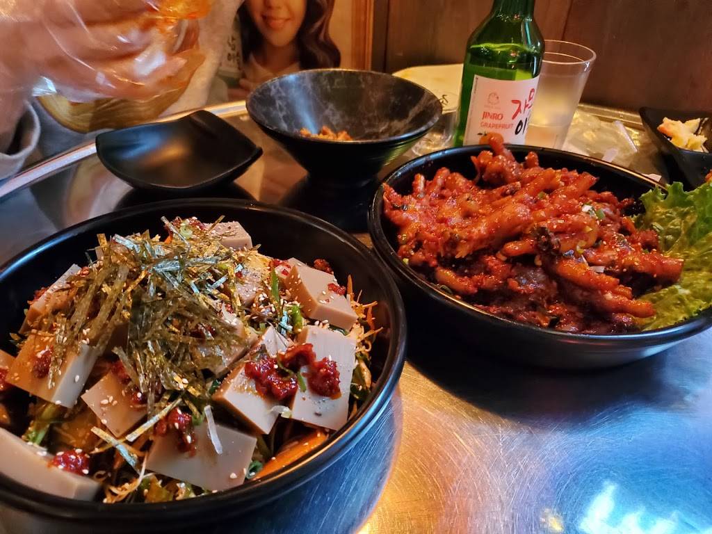 낭만포차 Nangman Pocha | restaurant | 6283 Yonge St, North York, ON M2M 3X6, Canada | 4165518683 OR +1 416-551-8683