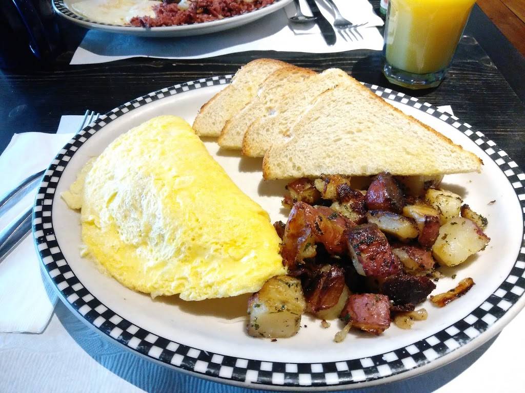 Mikes American Diner | restaurant | 1132 Portland Rd, Arundel, ME 04046, USA | 2075027739 OR +1 207-502-7739