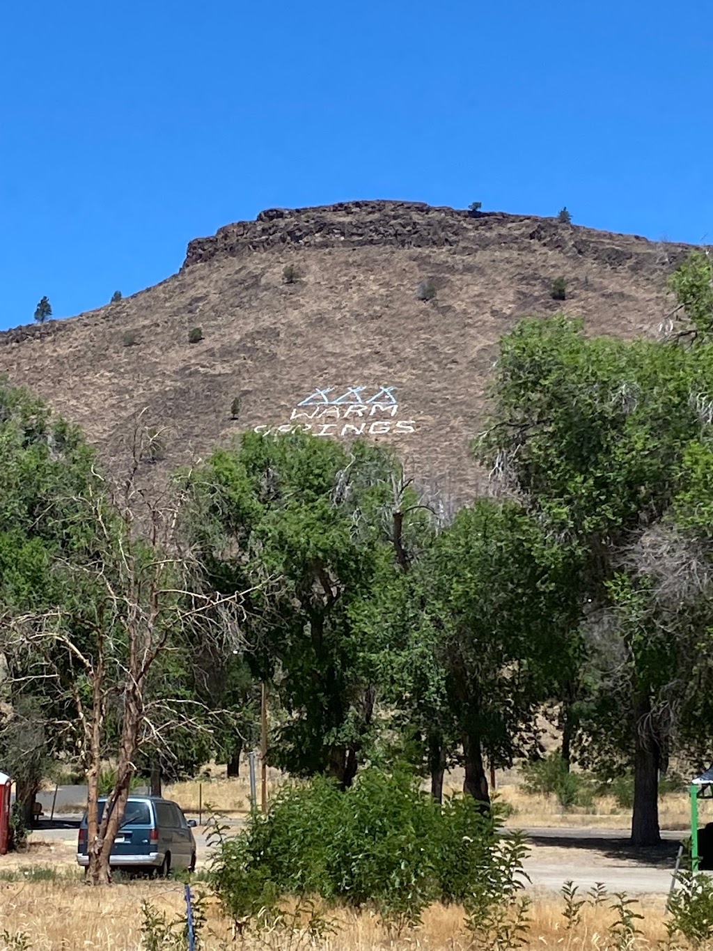 Twisted Teepee | restaurant | 1136 Paiute Ave, Warm Springs, OR 97761, USA | 5413001000 OR +1 541-300-1000