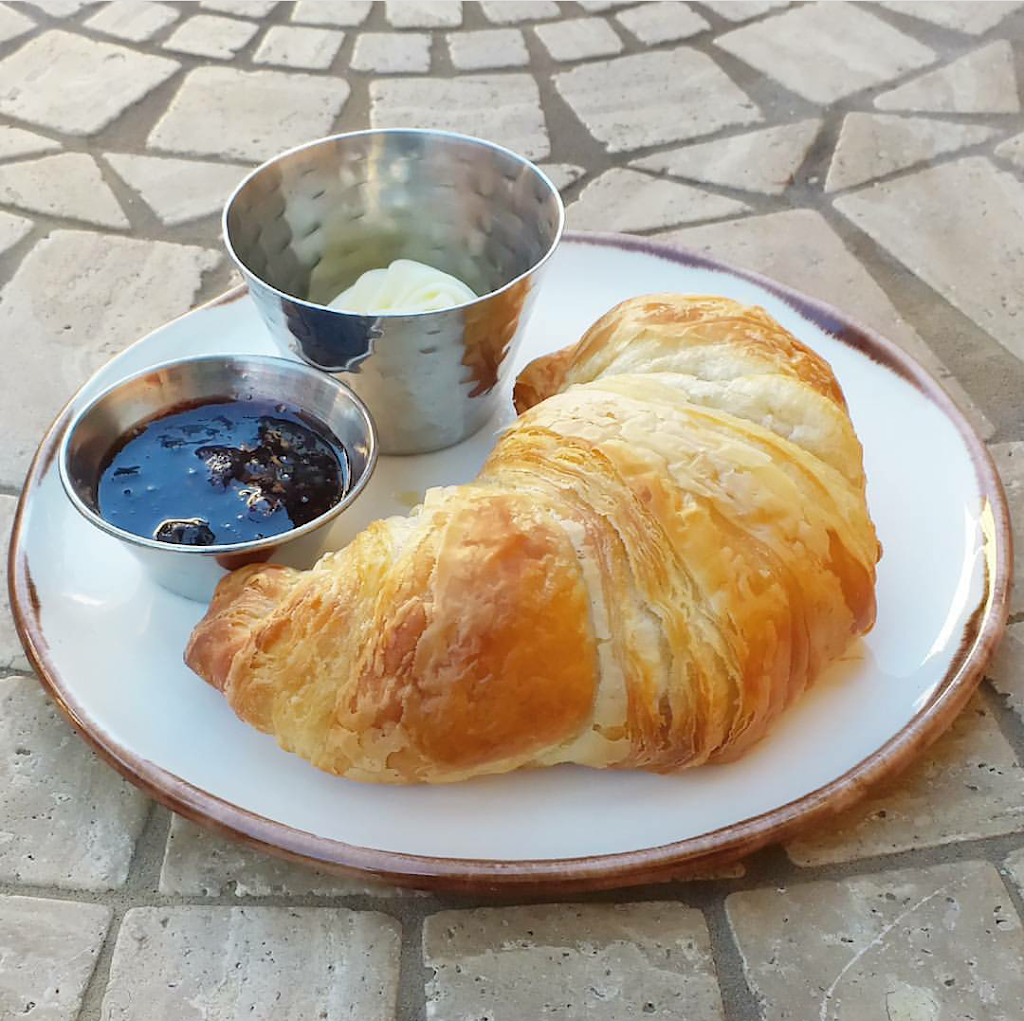 T. Cooks at Royal Palms | restaurant | 5200 E Camelback Rd, Phoenix, AZ 85018, USA | 6028080766 OR +1 602-808-0766